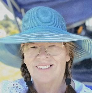 Meet your Posher, Joyce